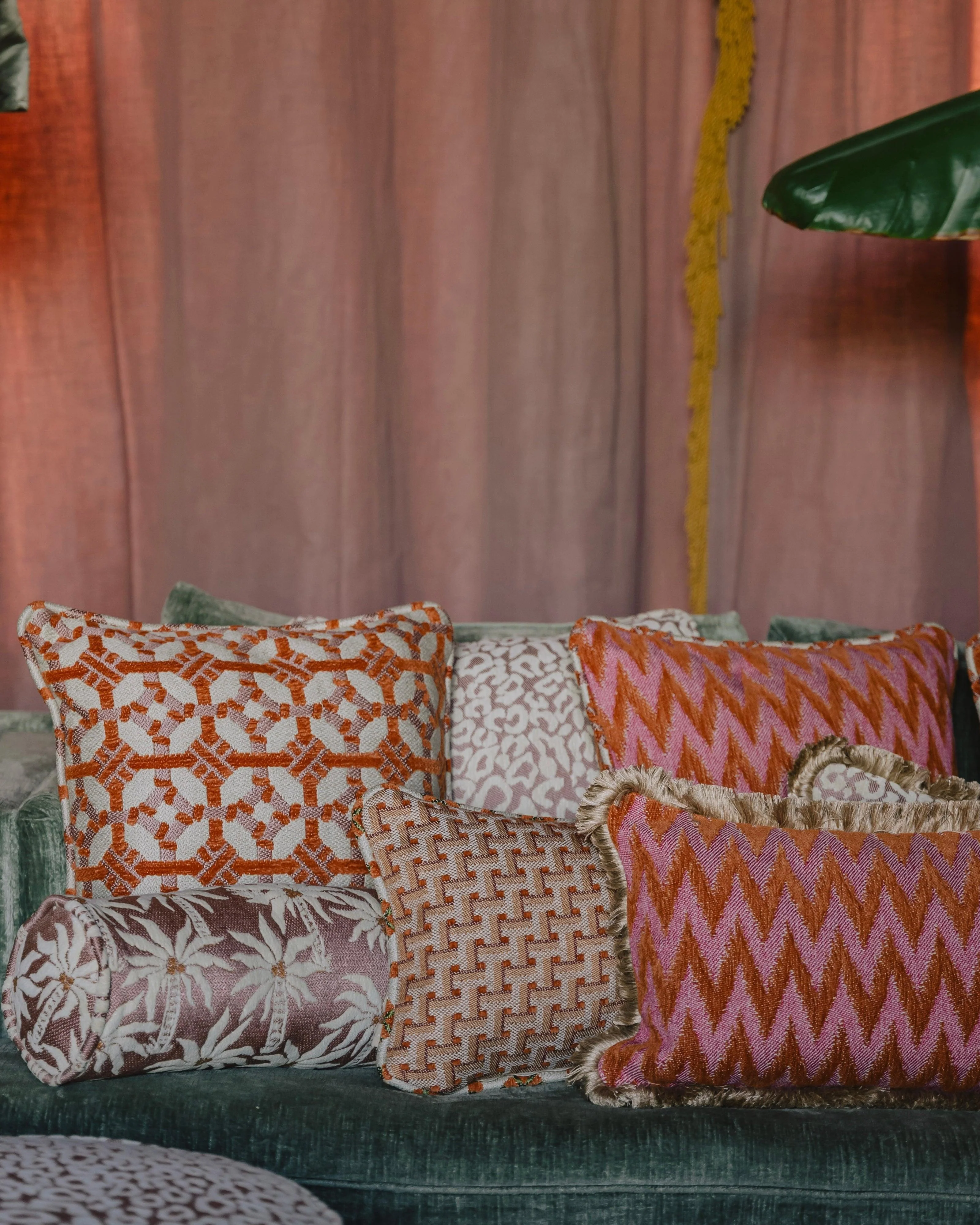 Cushion Maya Rose & Ecru - Image 5