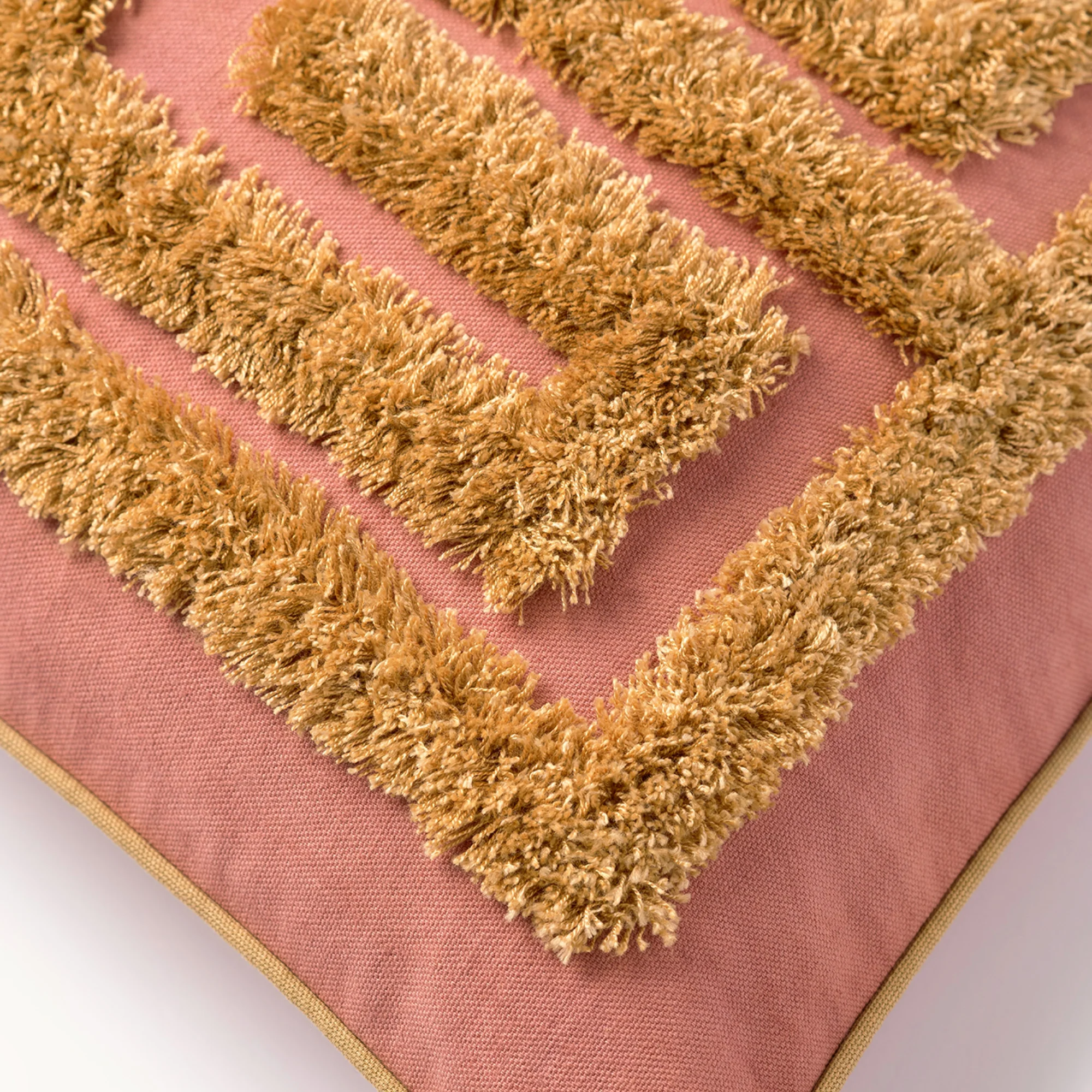 Cushion Cleo Blush & Raffia - Image 10