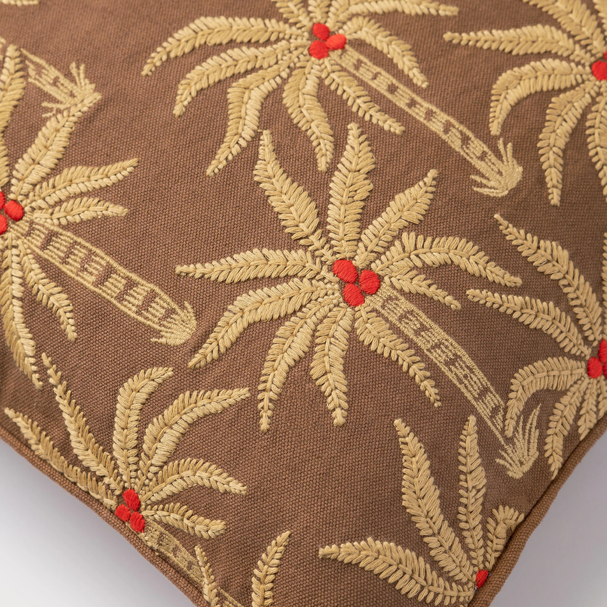 Cushion Laura Cinnamon & Sand - Image 10