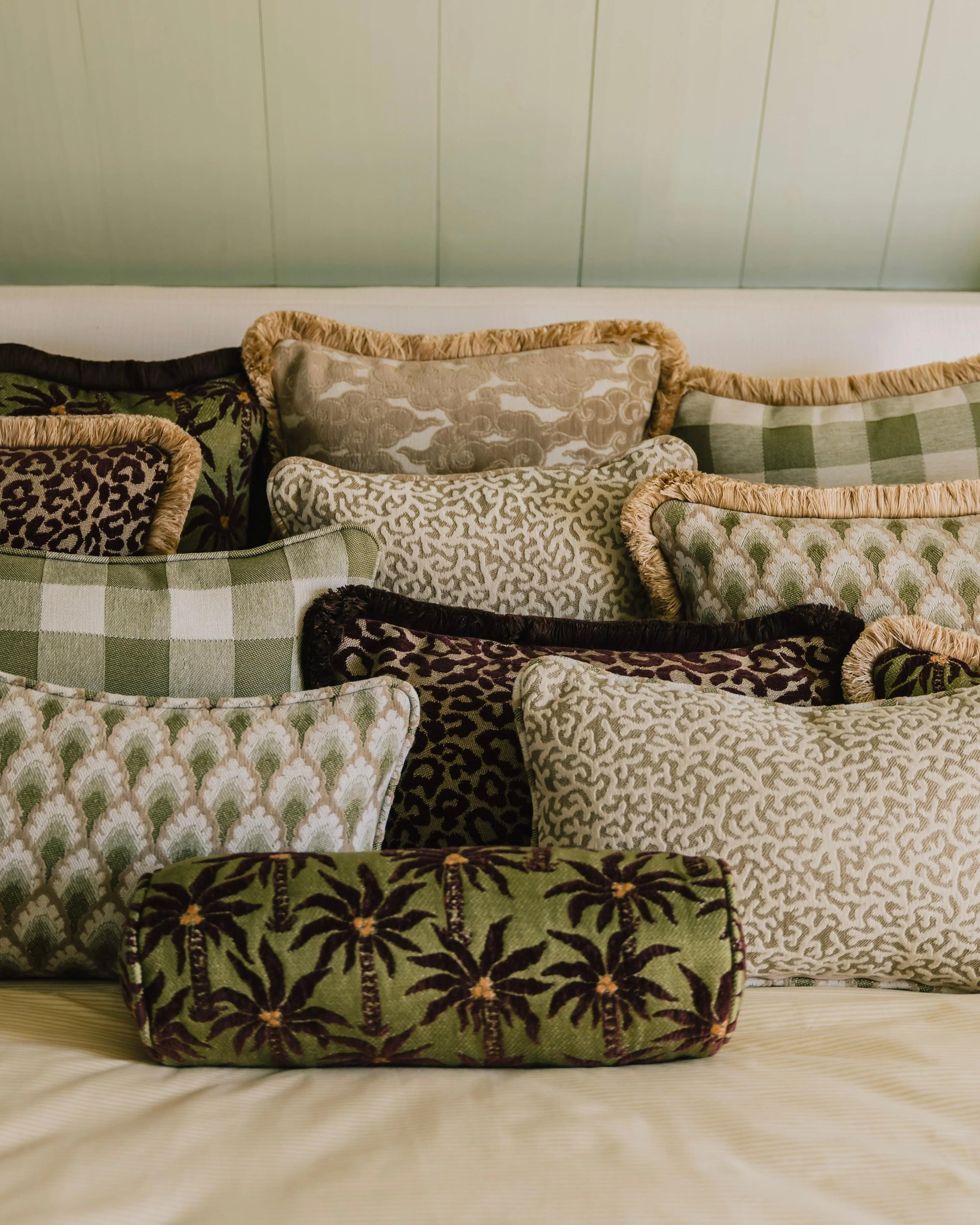 Double sided cushion Laura Chocolate & Olive x Jessica Olive & Ecru - Image 3