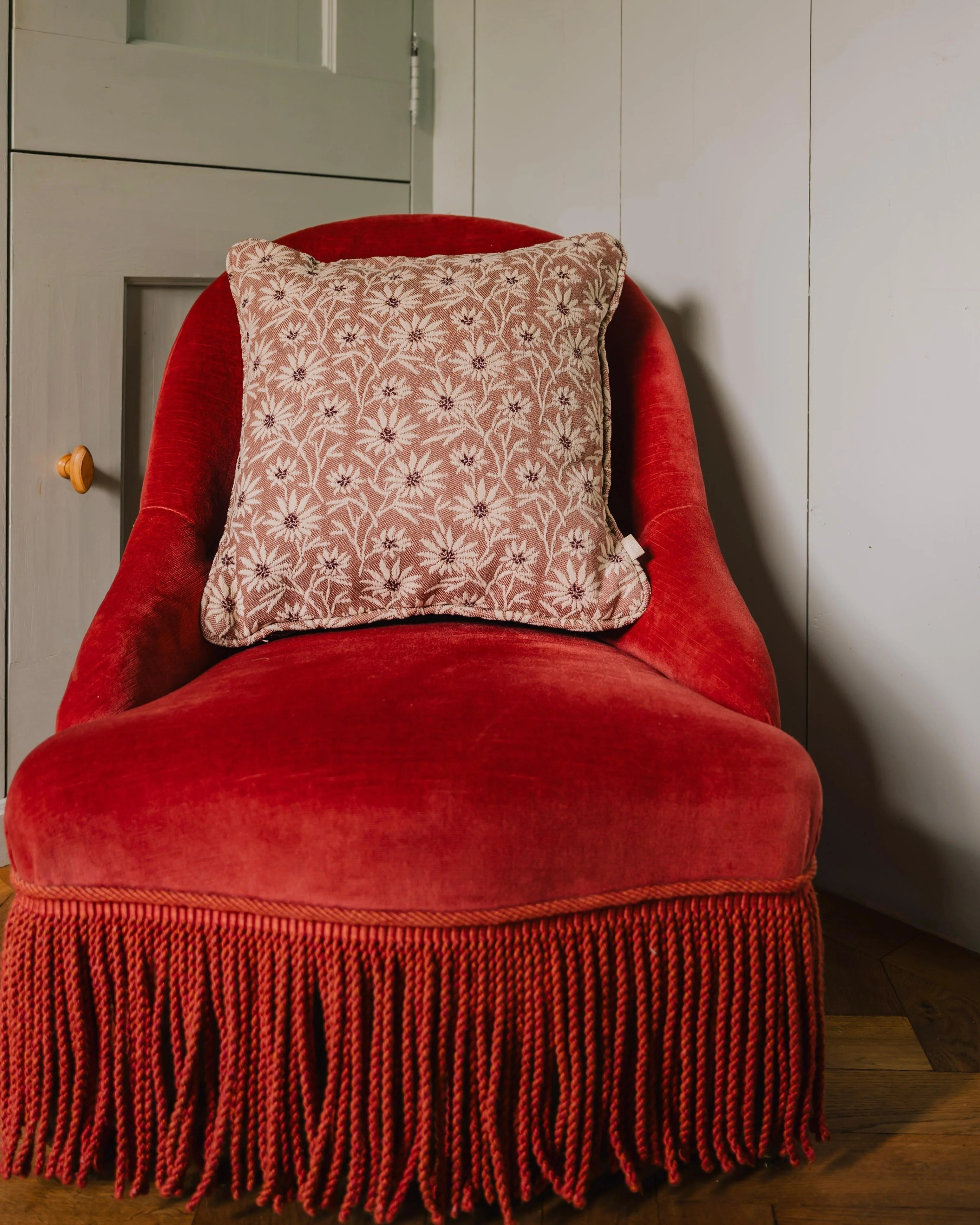 Double sided cushion Mako Rose & Ecru x Yin Chocolate & Rose - Image 5