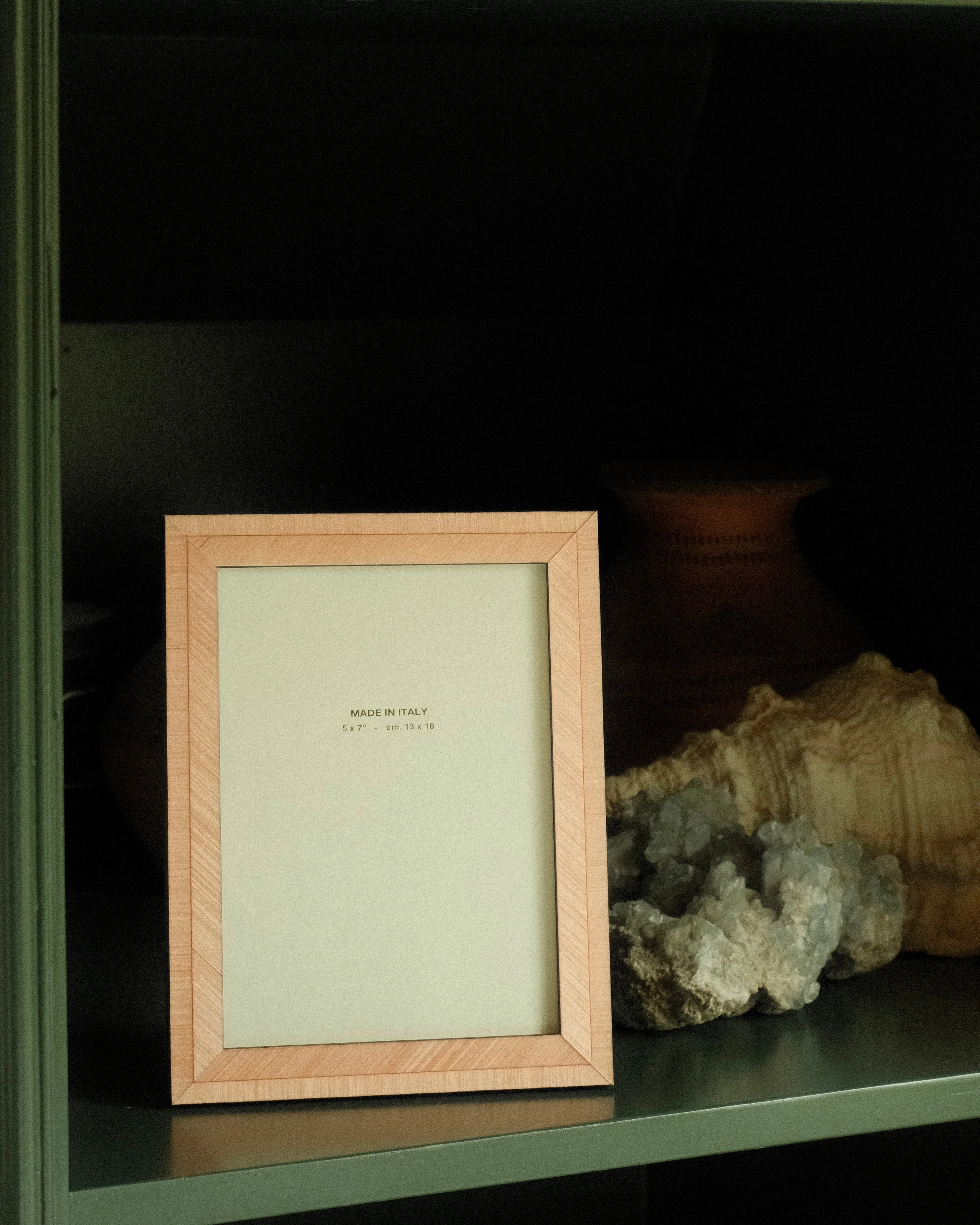 Hand-Inlaid Wooden Frame Gia | Pale Pink | Medium - Image 4