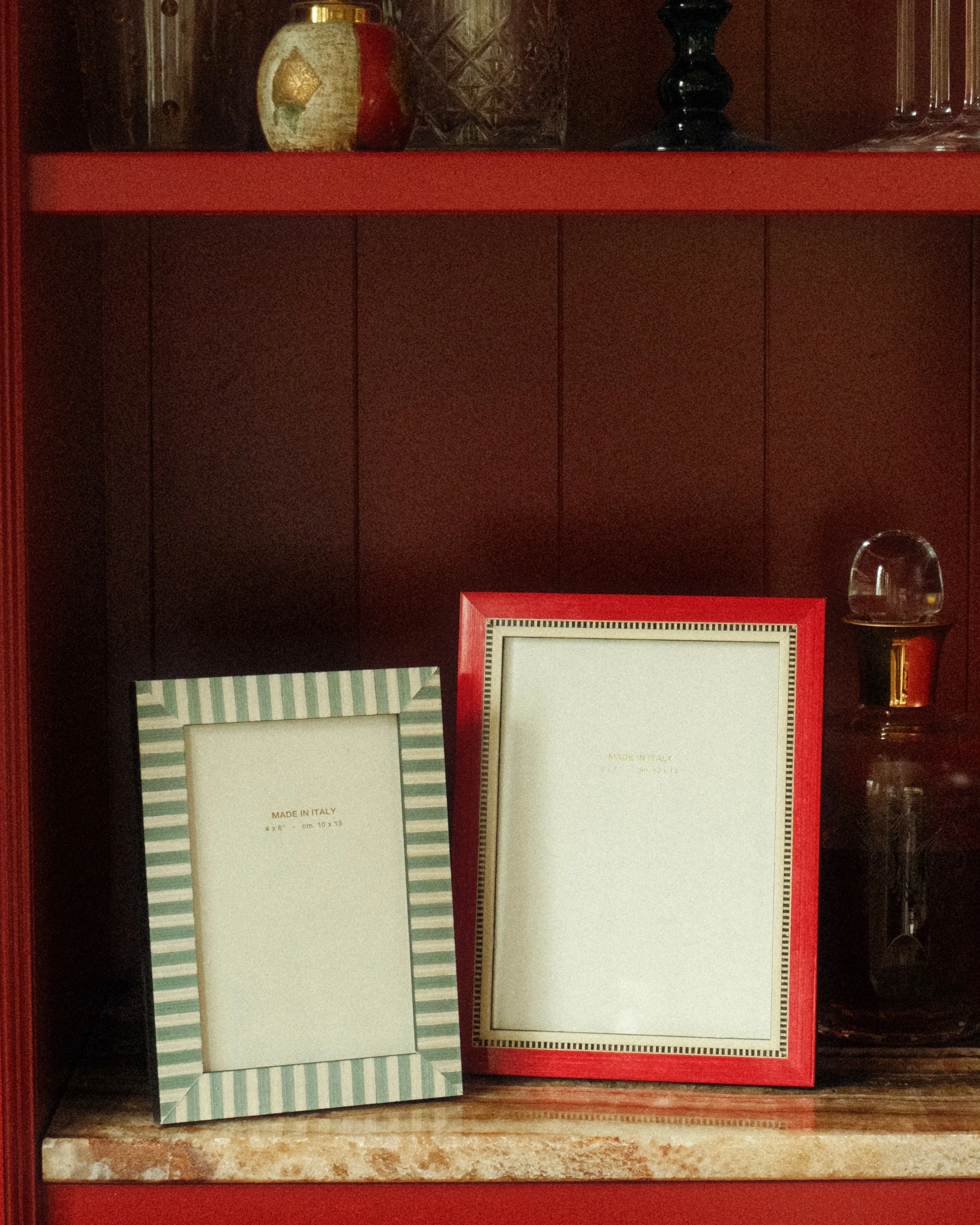 Hand-Inlaid Wooden Frame Ines | Ruby Red | Medium - Image 5