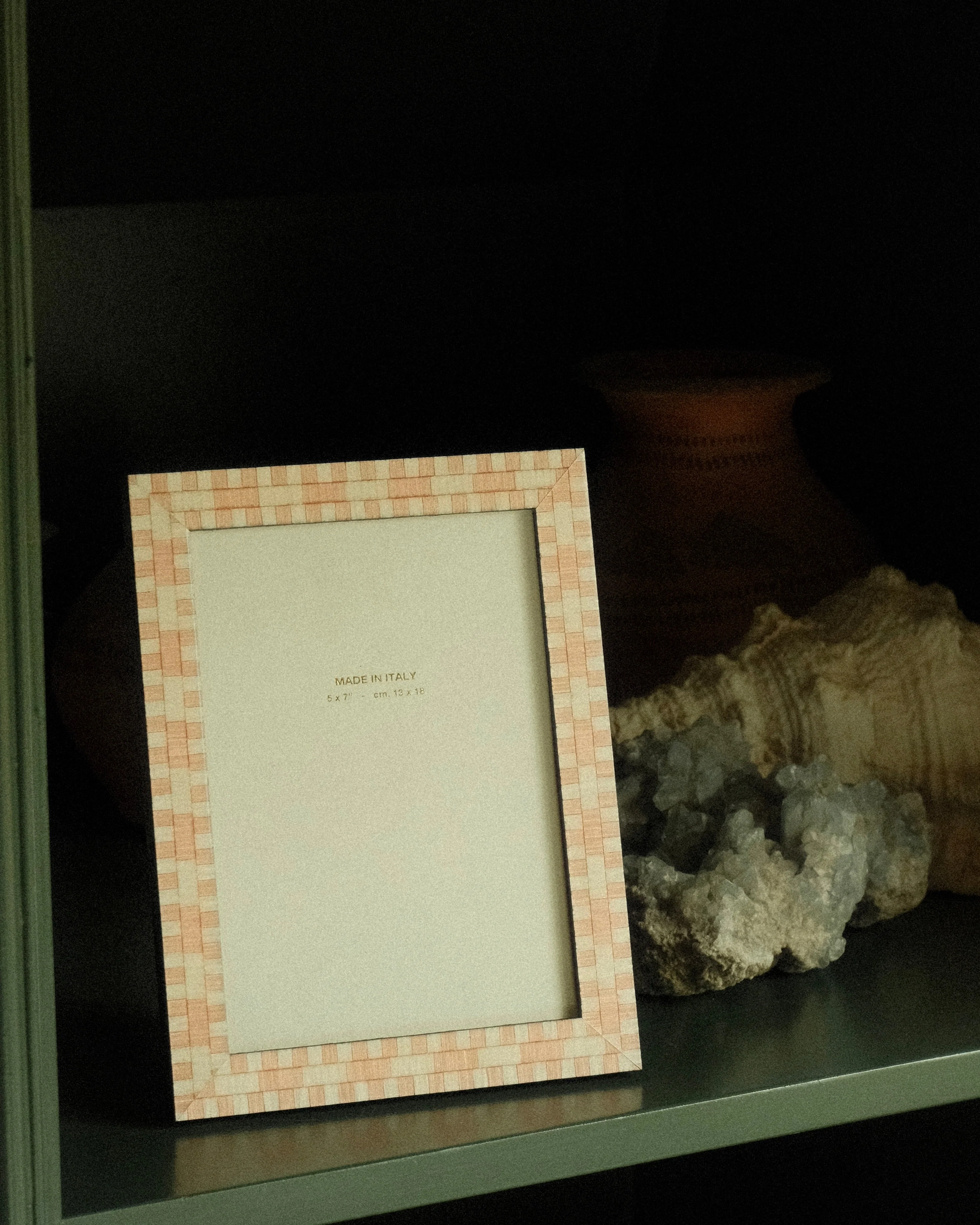 Hand-Inlaid Wooden Frame Suki | Pale Pink | Medium - Image 4